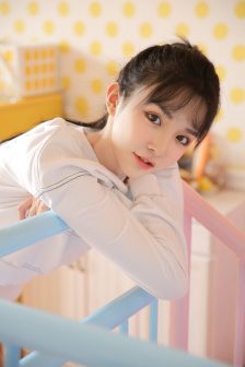 18禁美女裸体免费网站扒内衣